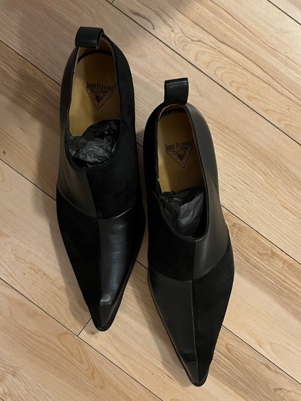 Fluevog, Low Swordfish "Sharise"